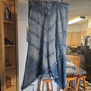 Chic Asymmetrical Denim Skirt
